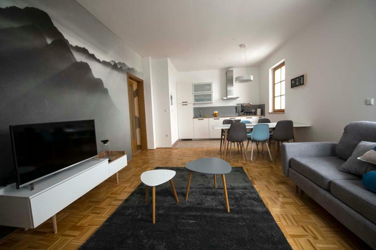 Krona Apartments Bovec Eksteriør billede