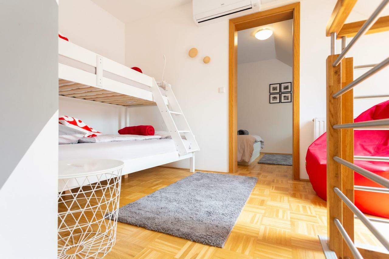 Krona Apartments Bovec Eksteriør billede